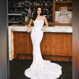 Worn 1x Netta Benshabu Wedding Gown Professionally cleaned to perfect condition